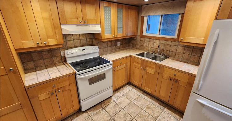 364 Lakeview Drive, Waterloo, ON, N2L 4Z6 - 14