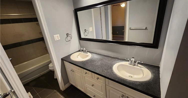 364 Lakeview Drive, Waterloo, ON, N2L 4Z6 - 16