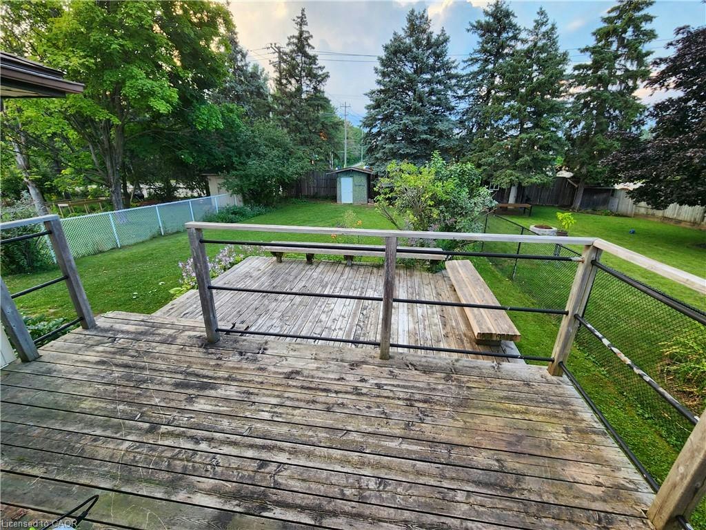 364 Lakeview Drive, Waterloo, ON, N2L 4Z6 - 5