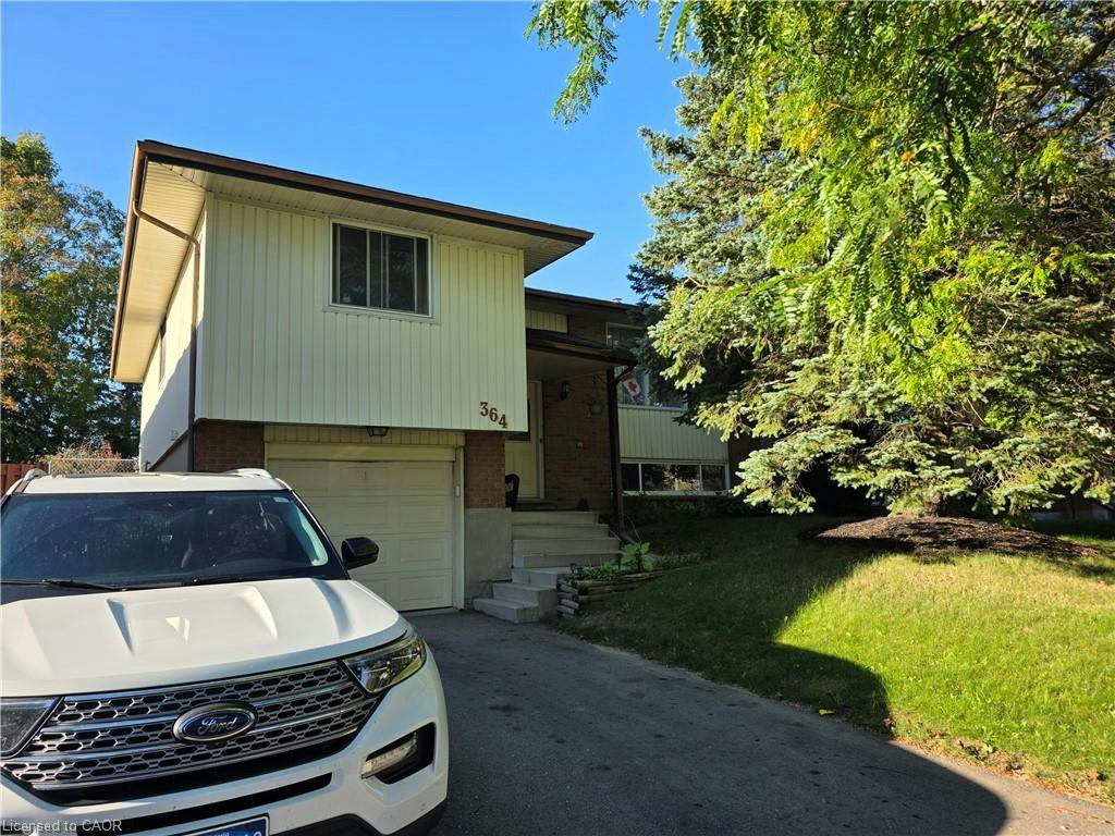 364 Lakeview Drive, Waterloo, ON, N2L 4Z6 - 2