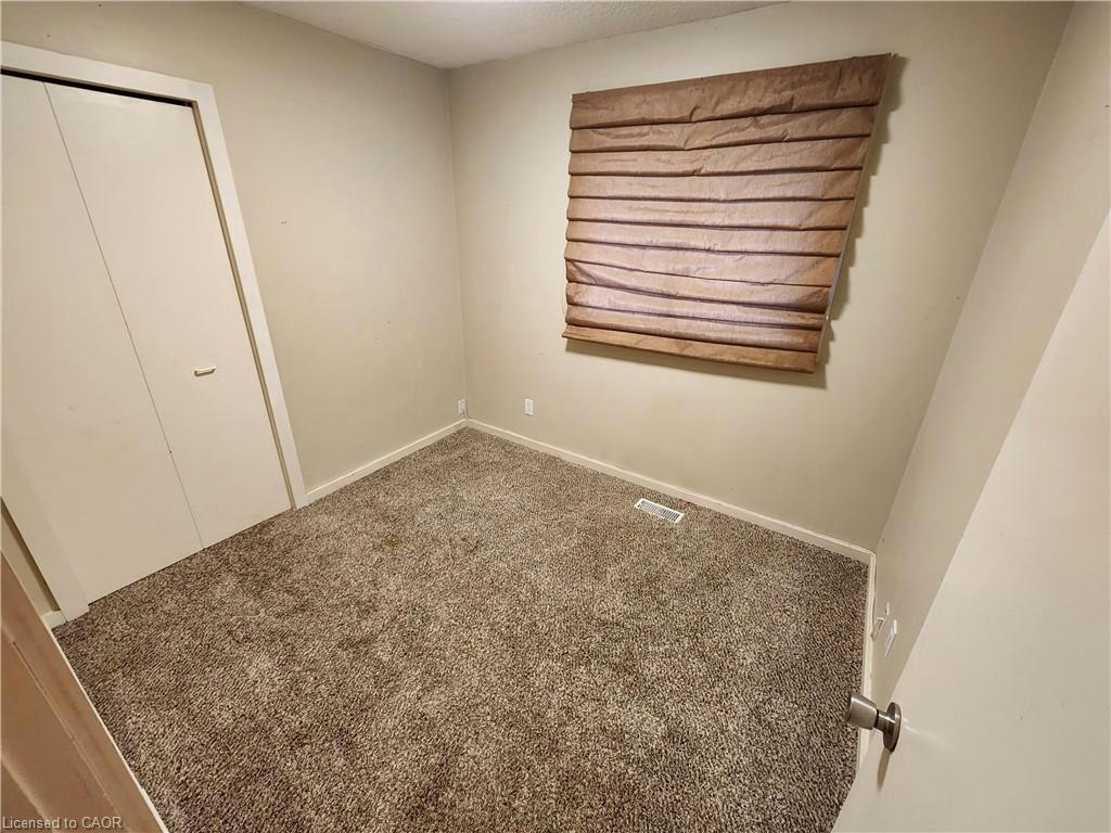 364 Lakeview Drive, Waterloo, ON, N2L 4Z6 - 22