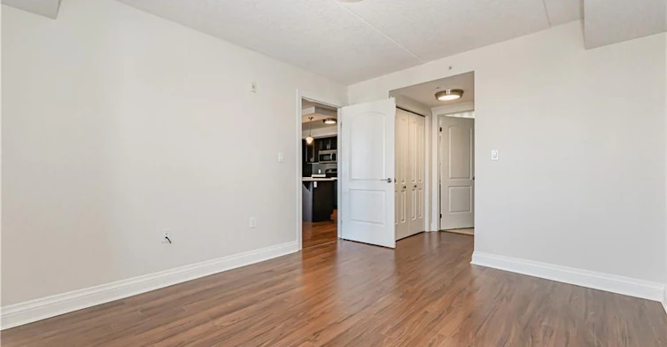711-776 Laurelwood Drive, Waterloo, ON, N2V 0A8 - 12