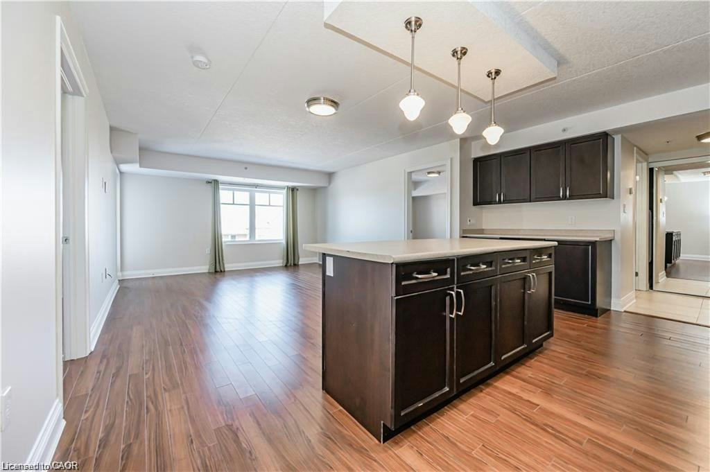 711-776 Laurelwood Drive, Waterloo, ON, N2V 0A8 - 5