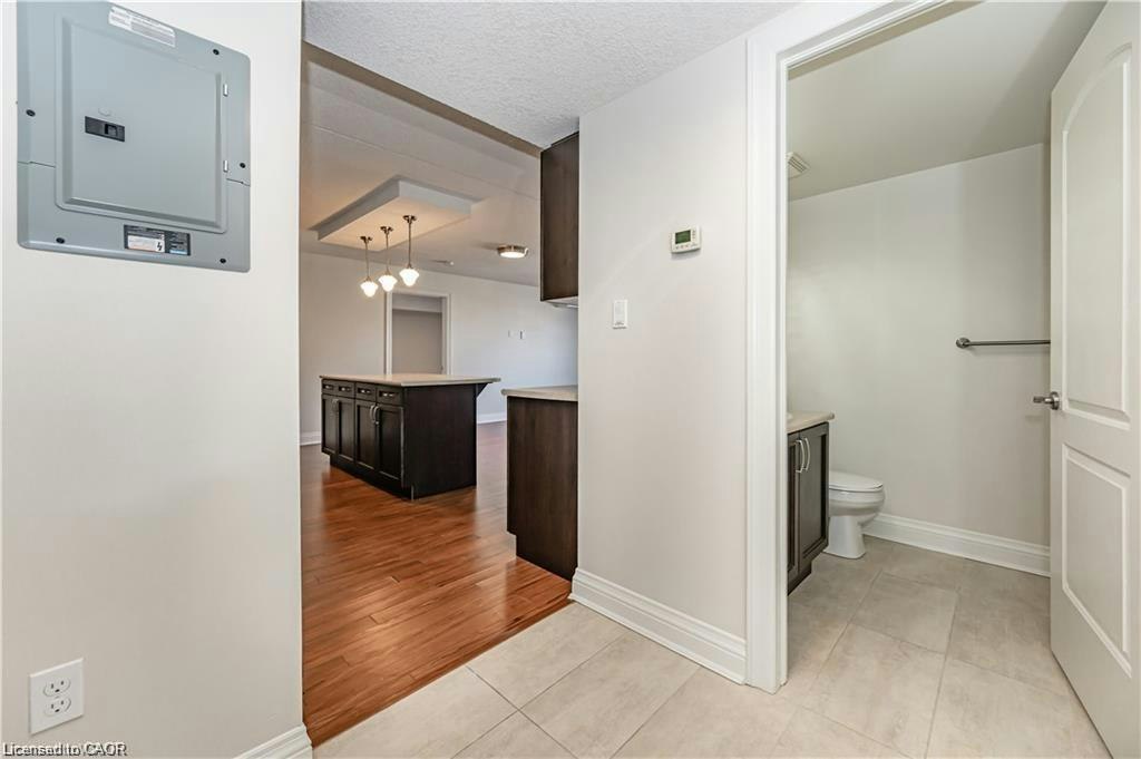 711-776 Laurelwood Drive, Waterloo, ON, N2V 0A8 - 11