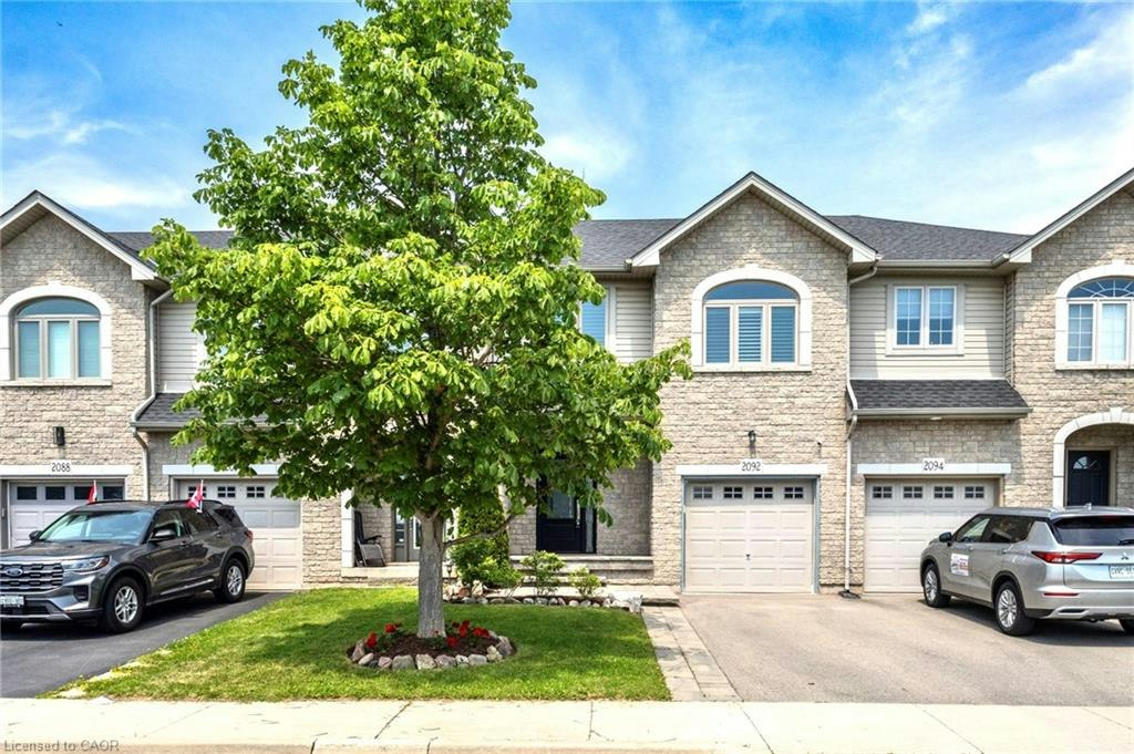 2092 English Crescent, Burlington, ON, L7L 7B3