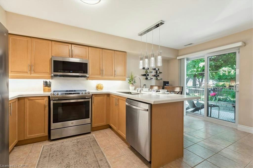TH1-442 Maple Avenue, Burlington, ON, L7S 2L7 - 11