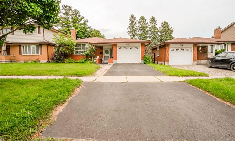 55 Ramblewood Way