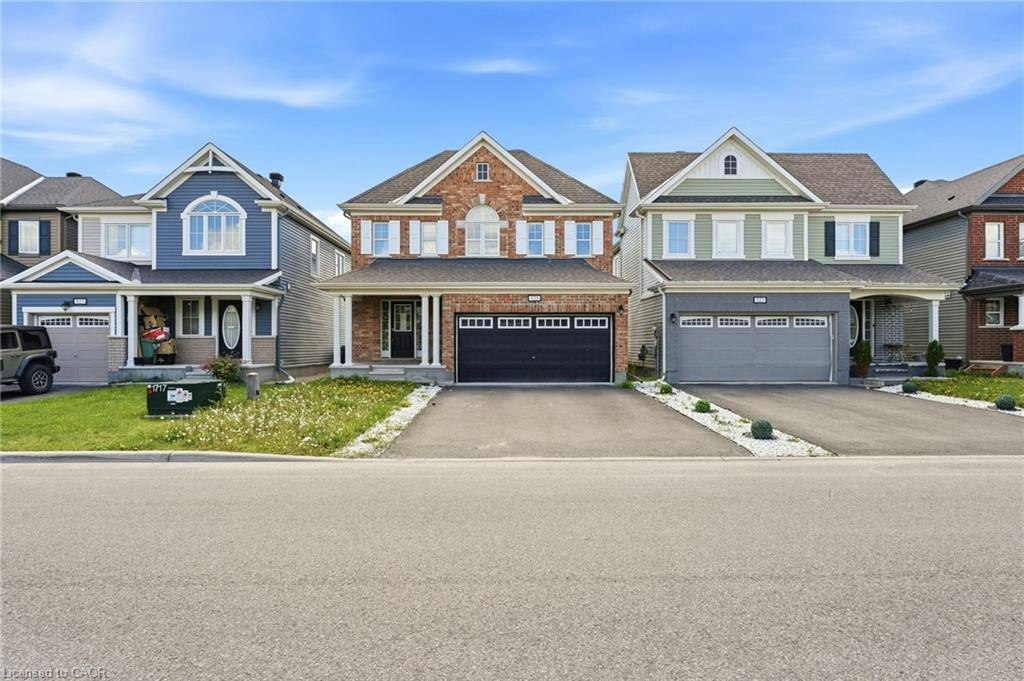 325 Sweetclover Way, Ottawa, ON, K4A 1E6