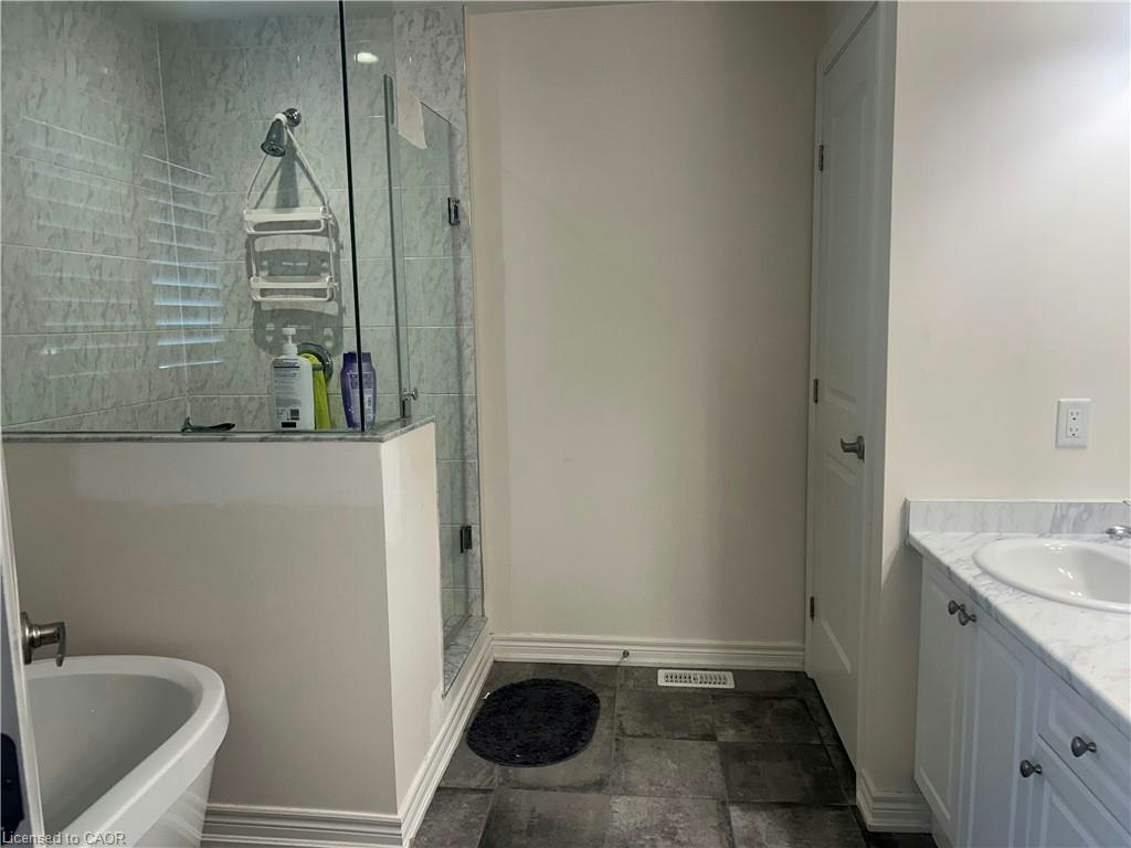 24 Heming Trail, Hamilton, ON, L9K 0J8 - 10