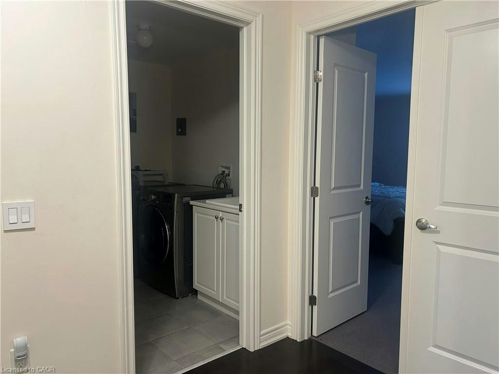 24 Heming Trail, Hamilton, ON, L9K 0J8 - 8