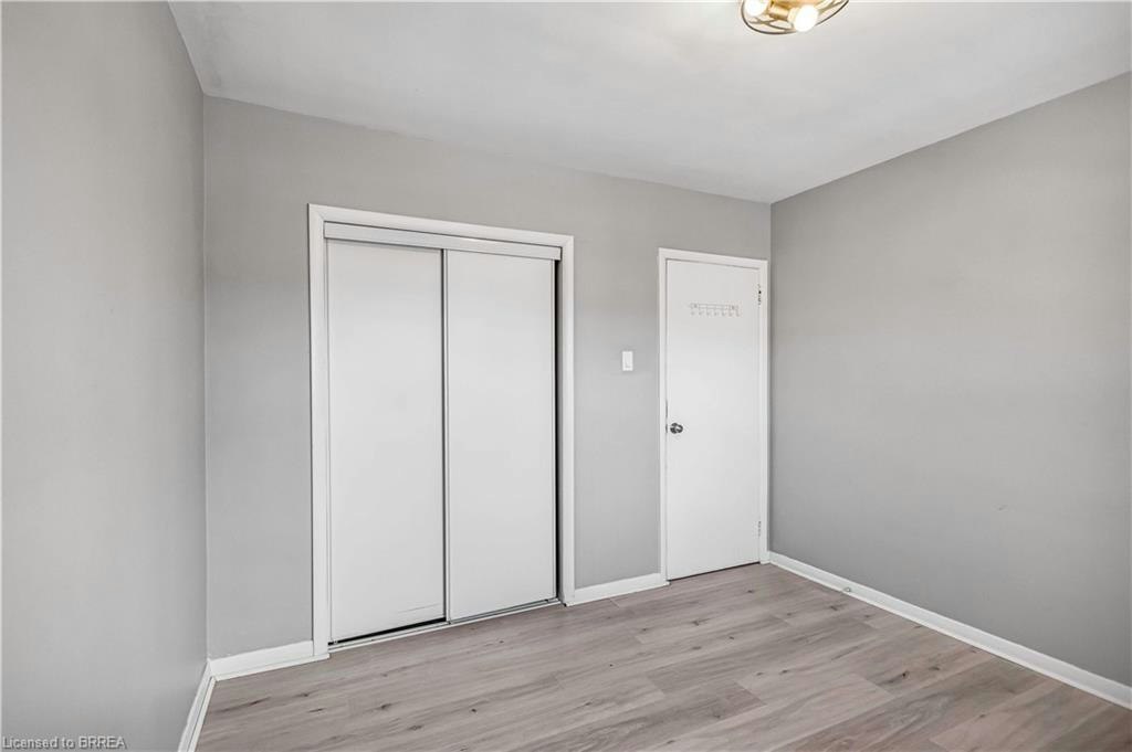 1887-1889 Wavell Street, London, ON, N5W 2E3 - 3