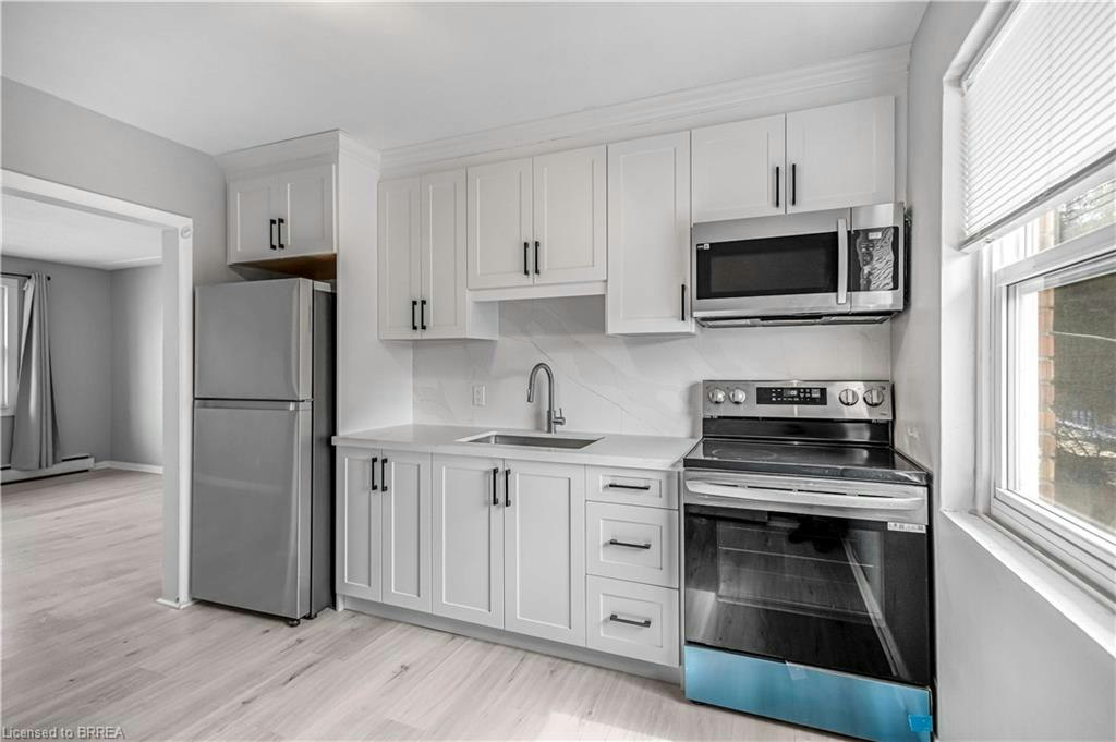 1887-1889 Wavell Street, London, ON, N5W 2E3