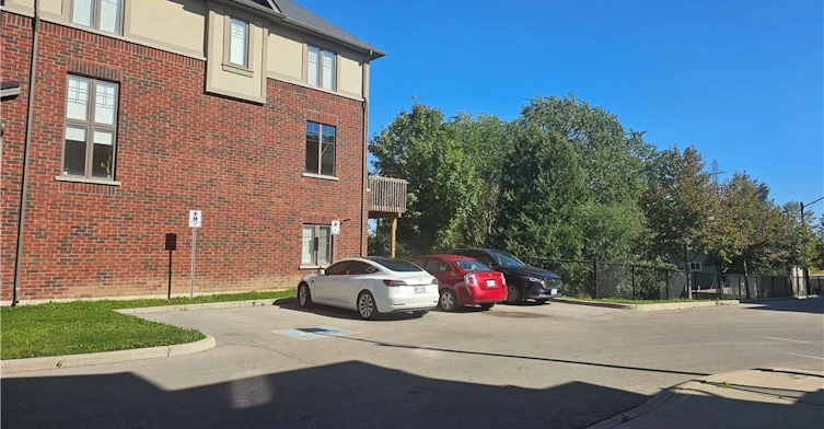 17-1169 Garner Road, Hamilton, ON, L9G 0G8 - 3