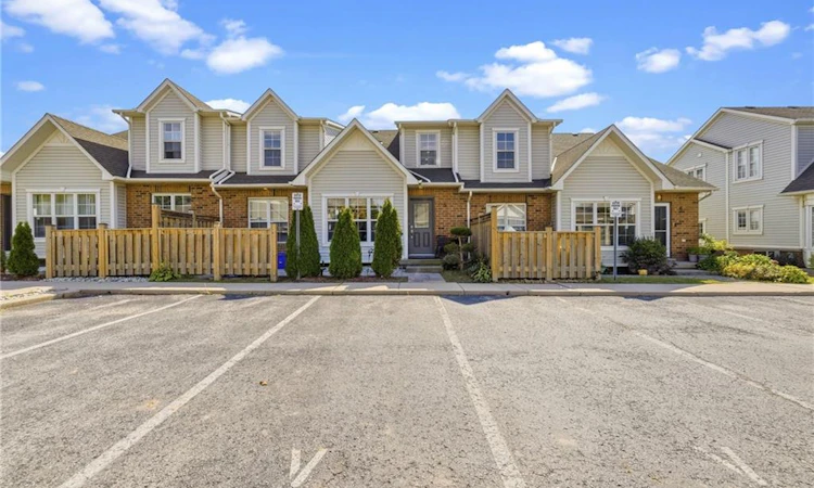 5-1085 Harrogate Drive