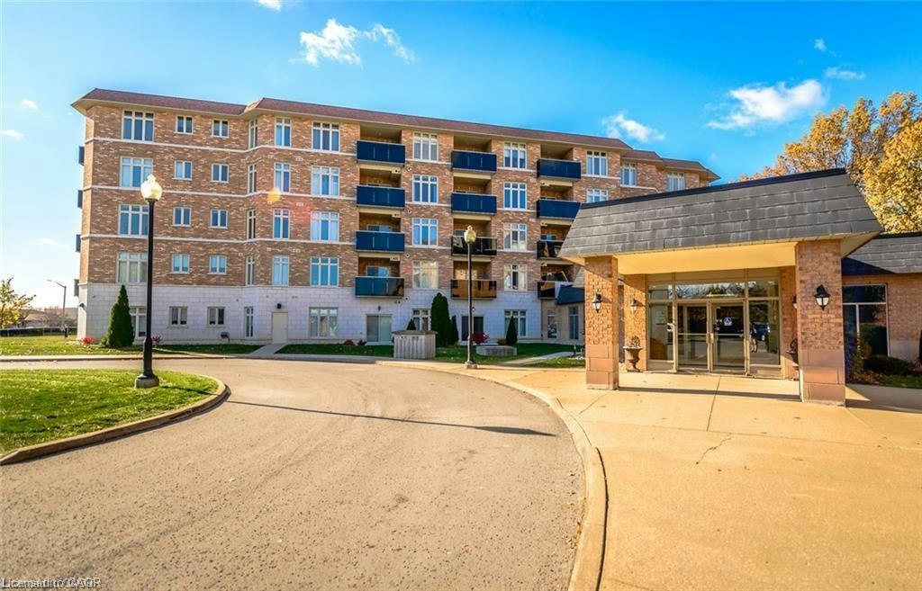 319-8111 Forest Glen Drive, Niagara Falls, ON, L2H 2Y7