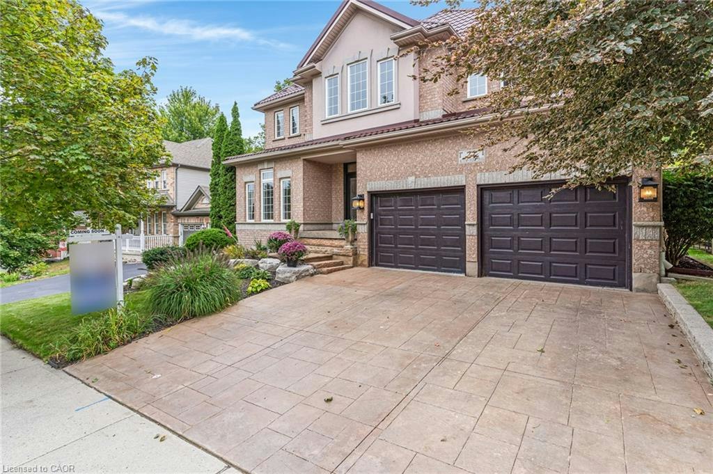 27 Autumn Ridge Trail, Kitchener, ON, N2P 2J6