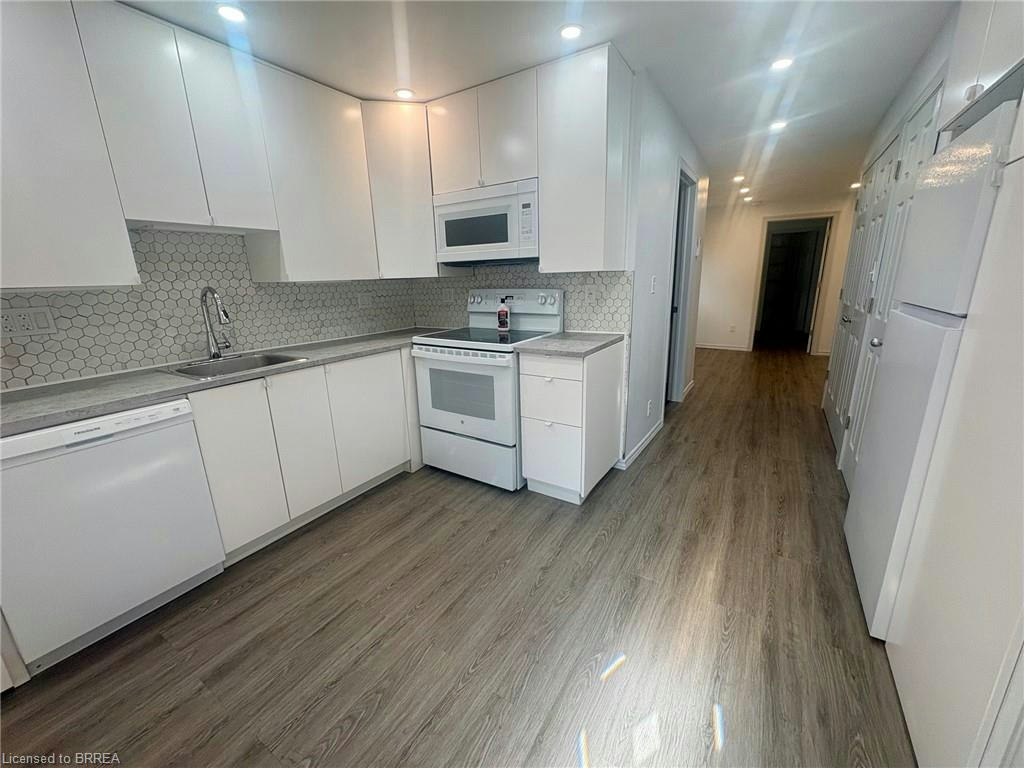 2 at Rear-130 Eagle Avenue, Brantford, ON, N3S 1Z5 - 10