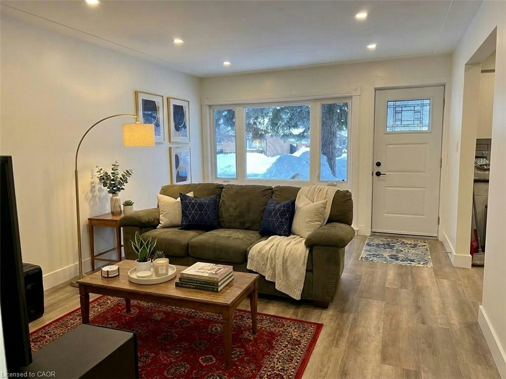 27 Winslow Drive, Kitchener, ON, N2M 3C9 - 2