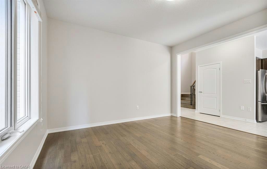 25 Munro Circle, Brantford, ON, N3T 0R1 - 8