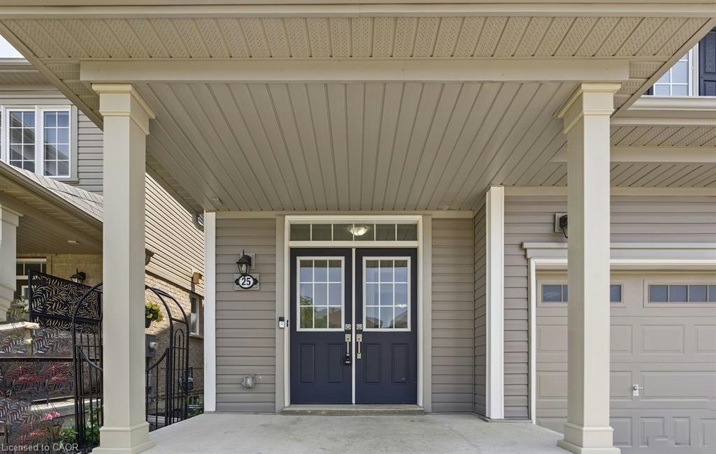 25 Munro Circle, Brantford, ON, N3T 0R1 - 2