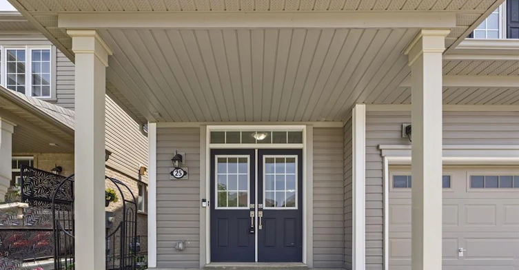 25 Munro Circle, Brantford, ON, N3T 0R1 - 2