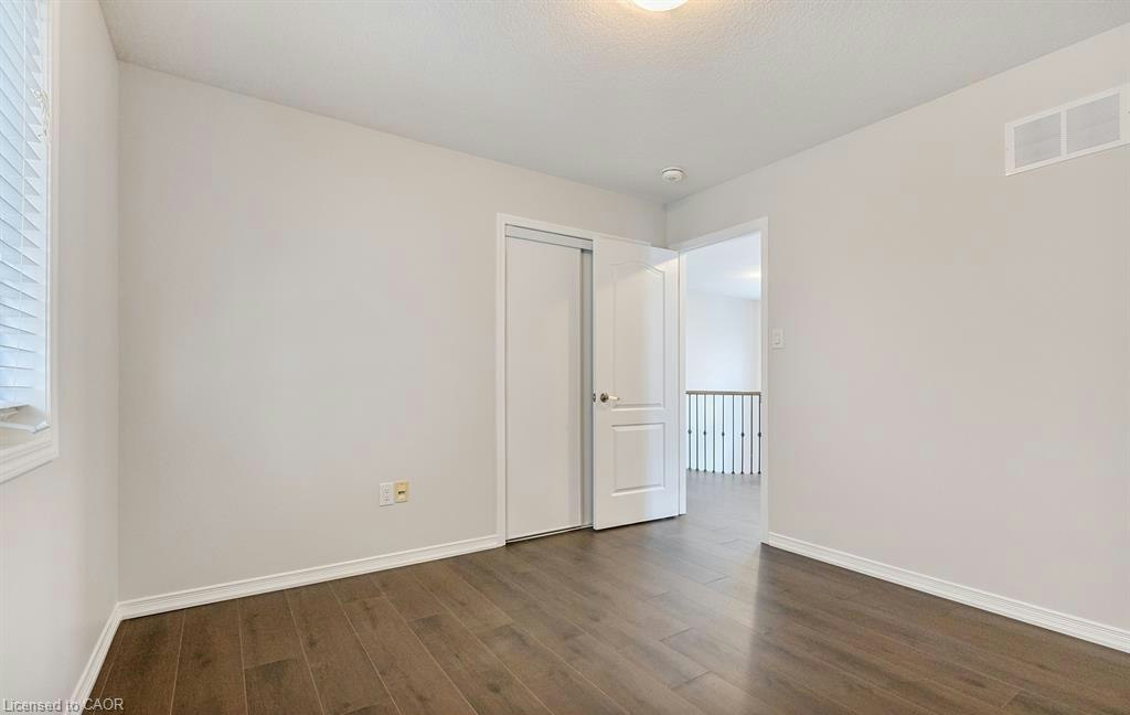 25 Munro Circle, Brantford, ON, N3T 0R1 - 23