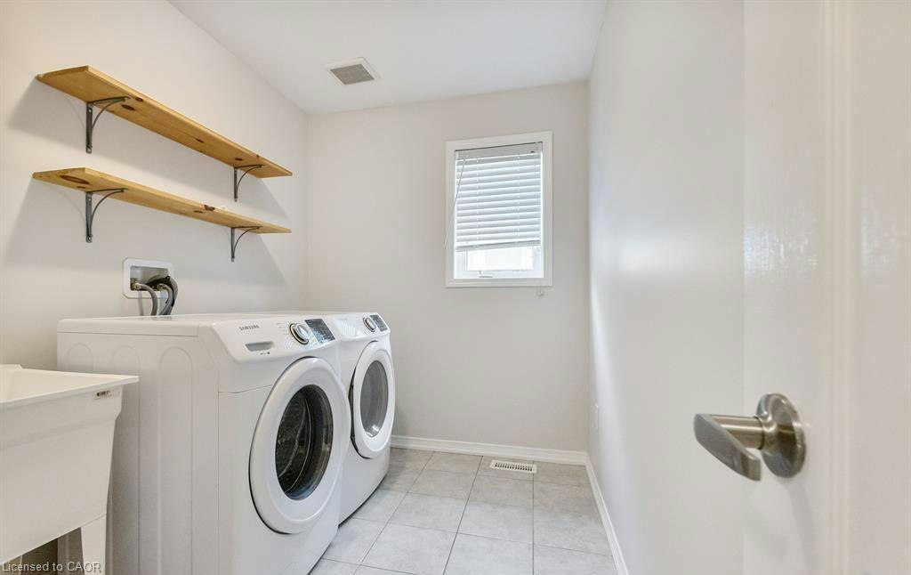 25 Munro Circle, Brantford, ON, N3T 0R1 - 22