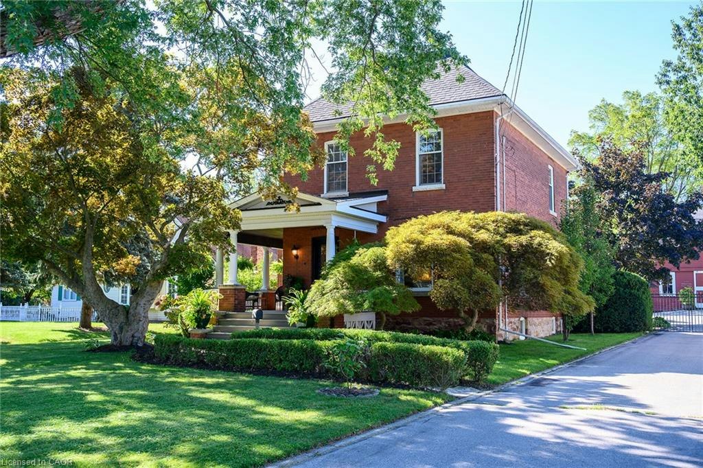 126 Main Street E, Grimsby, ON, L3M 1N8
