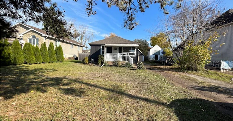 6316 Montrose Road, Niagara Falls, ON, L2H 1L6 - 2