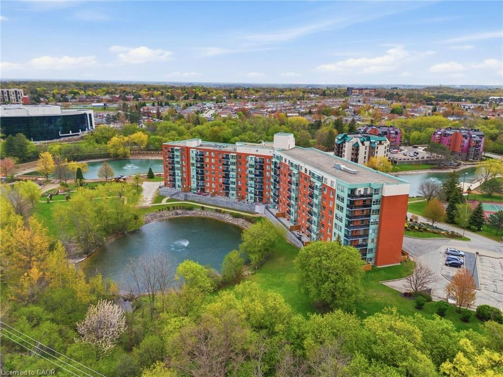 215-30 Blue Springs Drive, Waterloo, ON, N2J 4T2