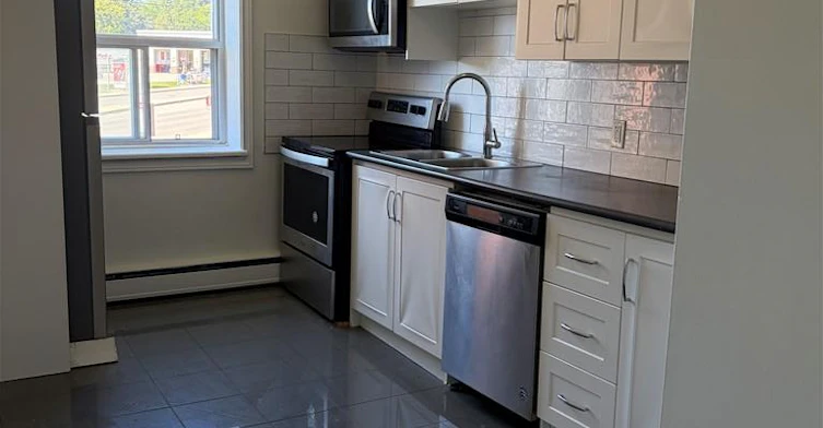 6-2 Grant Boulevard, Hamilton, ON, L9H 4L4