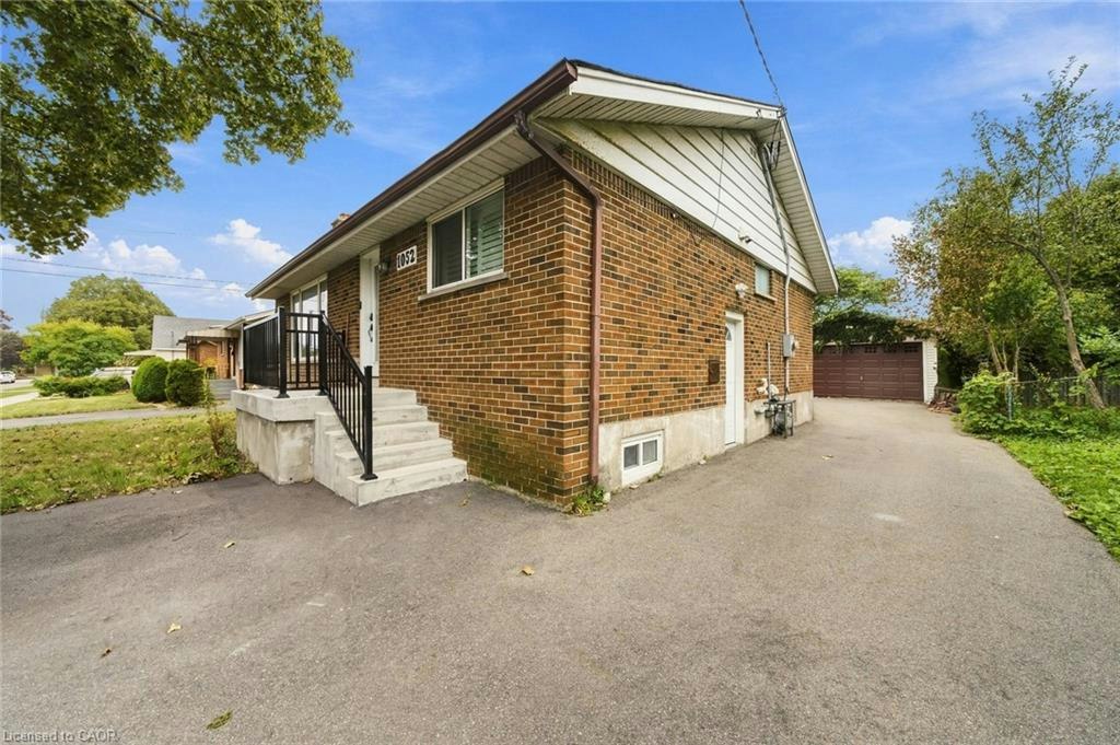 LOWER-1052 Fennell Avenue E, Hamilton, ON, L8T 1R6 - 2