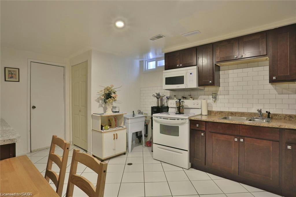 A & B-41 Greenock Drive, Kitchener, ON, N2E 2J9 - 23