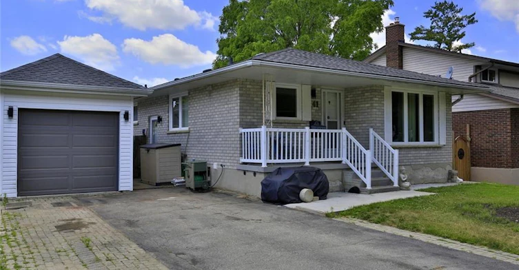 A & B-41 Greenock Drive, Kitchener, ON, N2E 2J9 - 2