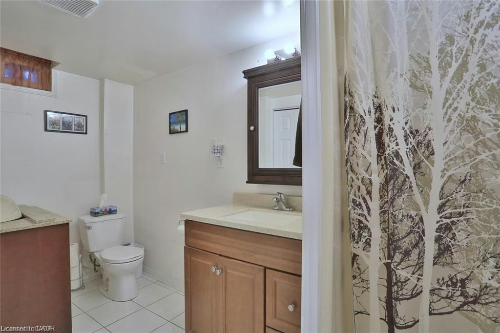 A & B-41 Greenock Drive, Kitchener, ON, N2E 2J9 - 27