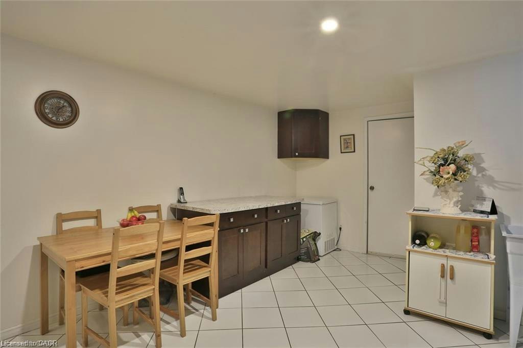 A & B-41 Greenock Drive, Kitchener, ON, N2E 2J9 - 22