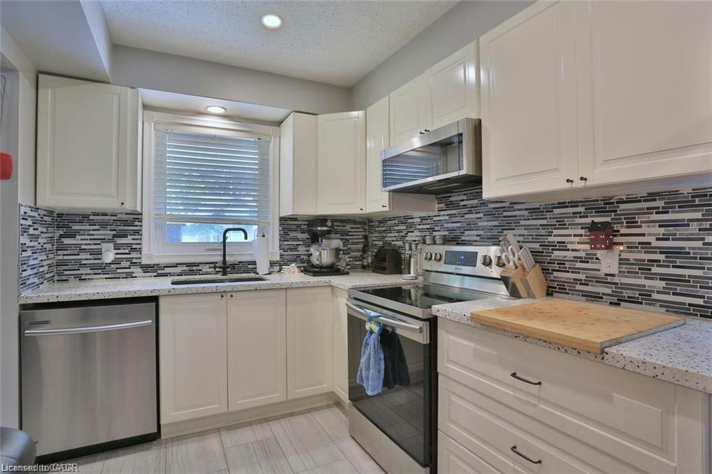A & B-41 Greenock Drive, Kitchener, ON, N2E 2J9 - 5