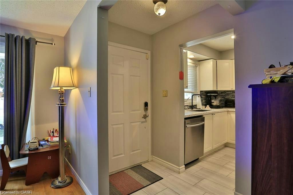 A & B-41 Greenock Drive, Kitchener, ON, N2E 2J9 - 6