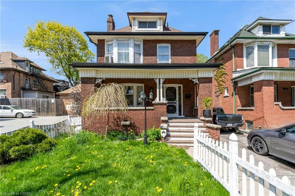 LOWER-116 Spadina Avenue, Hamilton, ON, L8M 2X3