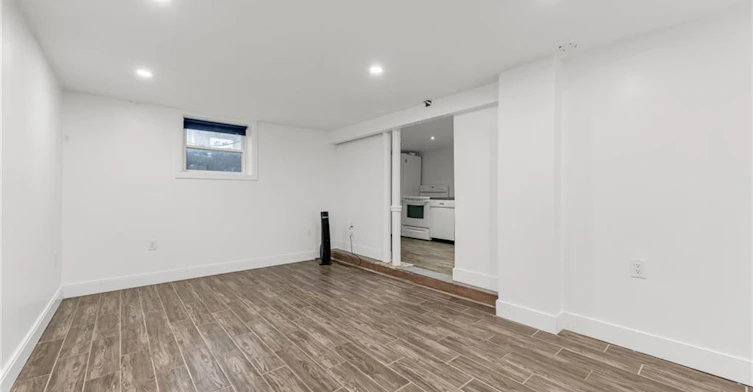 LOWER-116 Spadina Avenue, Hamilton, ON, L8M 2X3 - 5