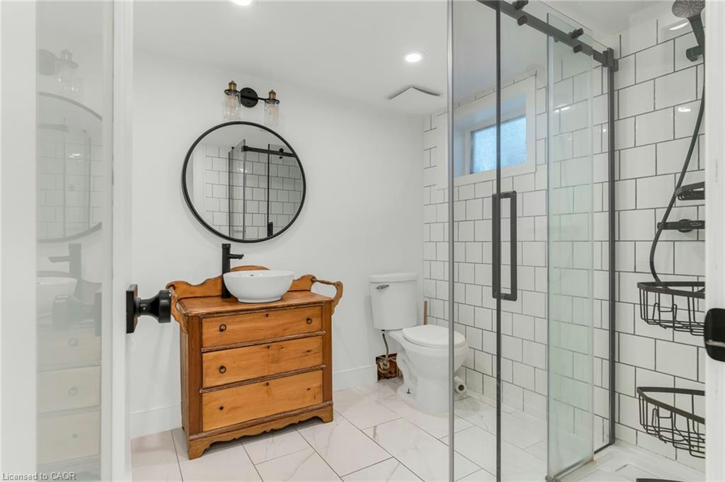 LOWER-116 Spadina Avenue, Hamilton, ON, L8M 2X3 - 12