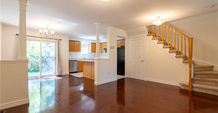 4008 Berton Avenue, Burlington, ON, L7M 4M6 - 10
