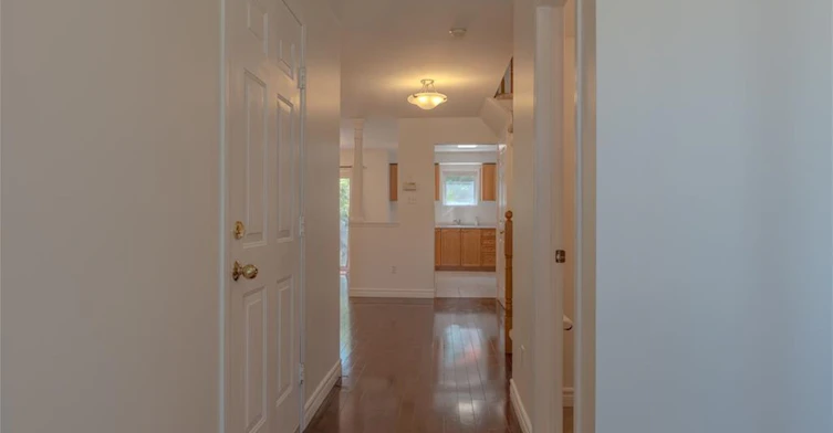 4008 Berton Avenue, Burlington, ON, L7M 4M6 - 5