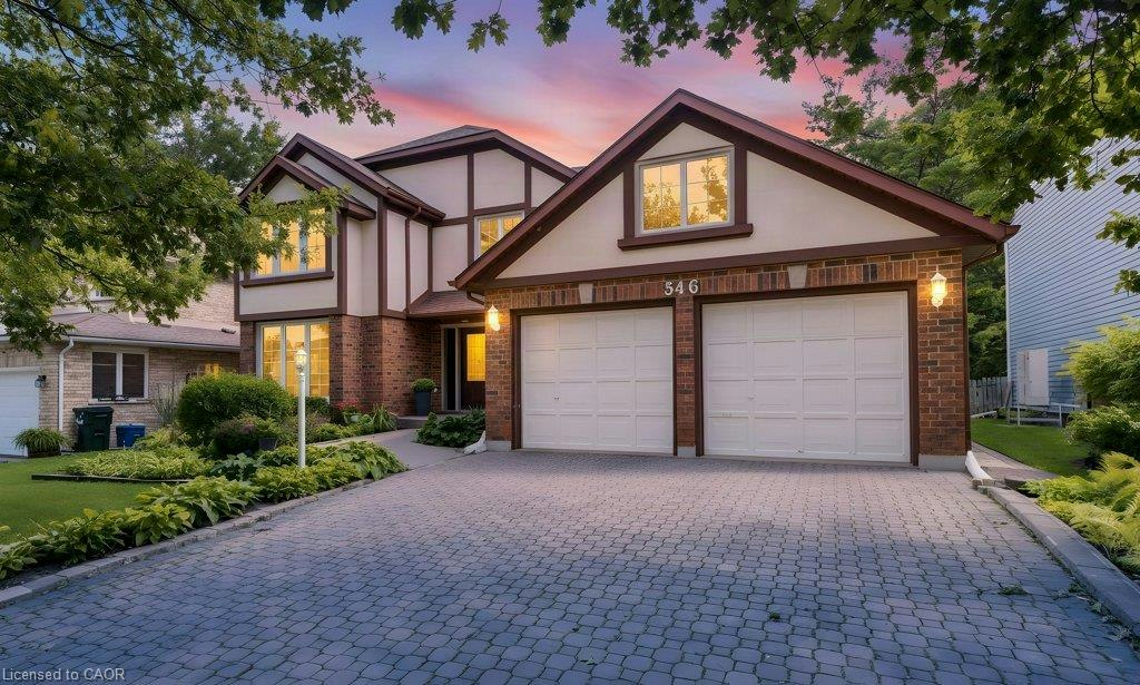 546 Sandbrooke Court, Waterloo, ON, N2T 2H4