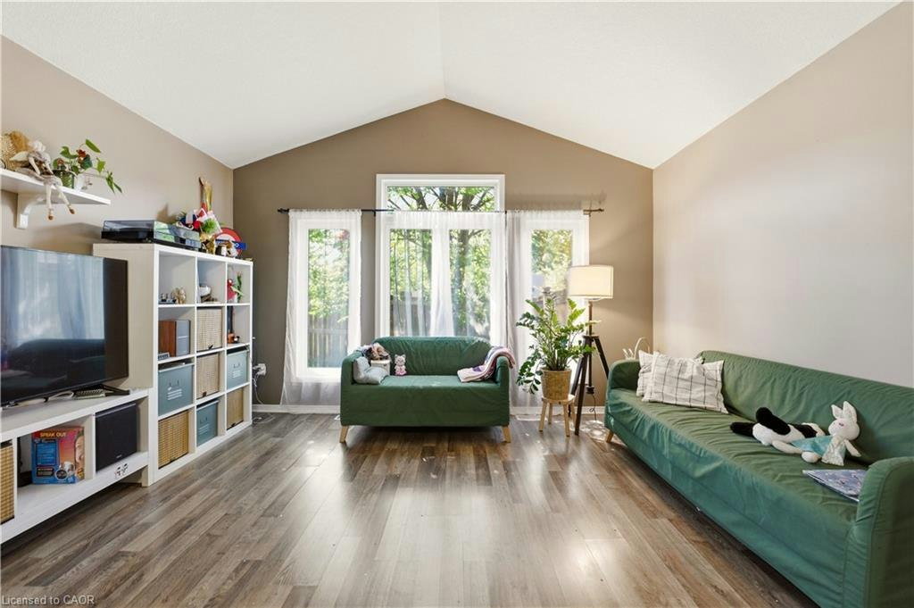541 Wild Iris Avenue, Waterloo, ON, N2V 2W4 - 8