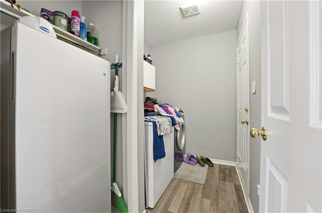 541 Wild Iris Avenue, Waterloo, ON, N2V 2W4 - 15