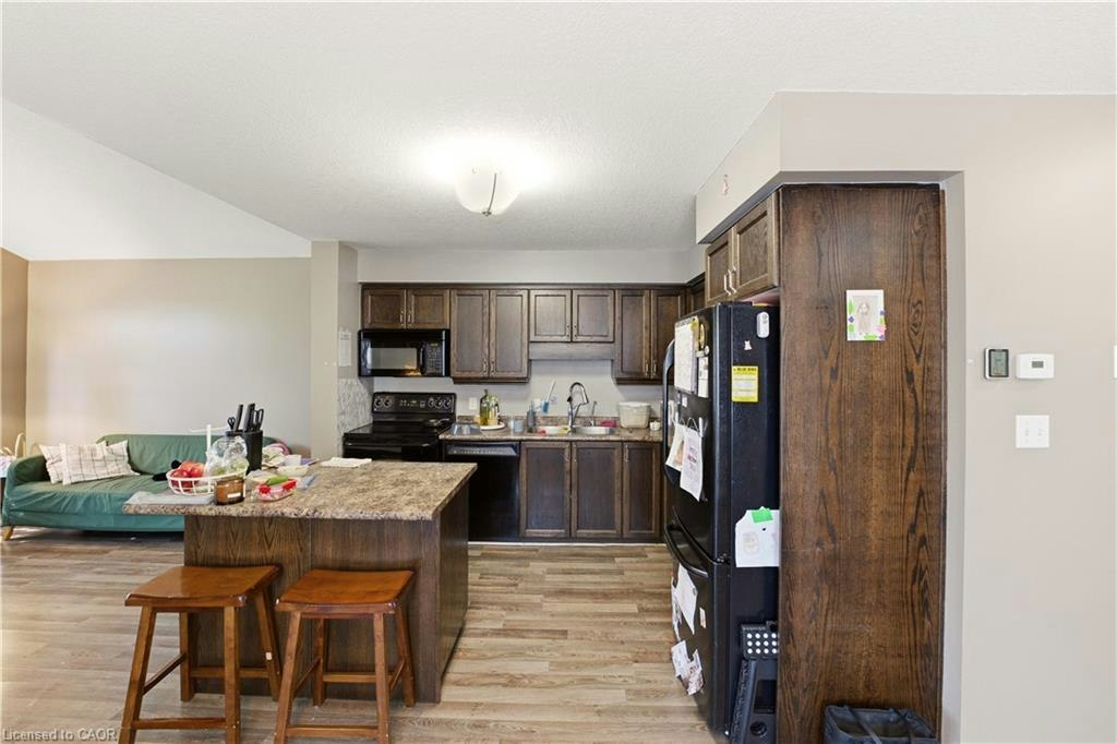 541 Wild Iris Avenue, Waterloo, ON, N2V 2W4 - 12