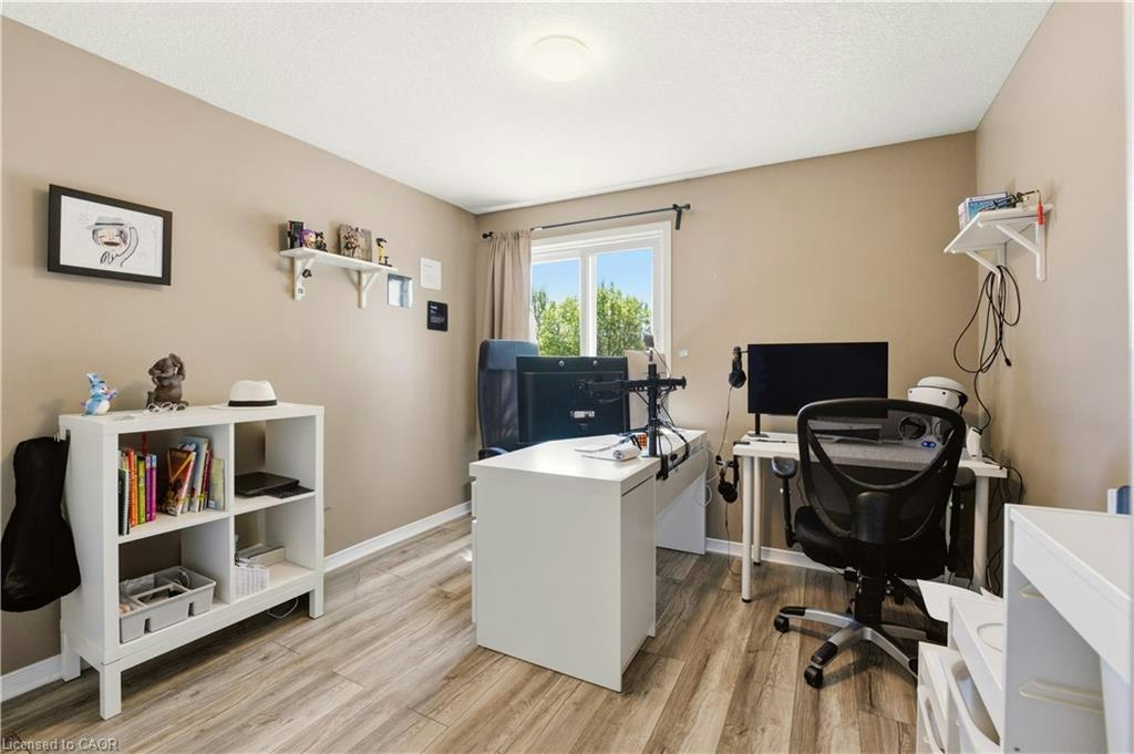 541 Wild Iris Avenue, Waterloo, ON, N2V 2W4 - 21