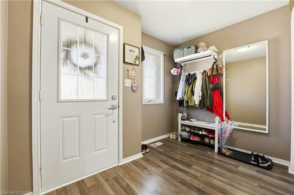 541 Wild Iris Avenue, Waterloo, ON, N2V 2W4 - 6