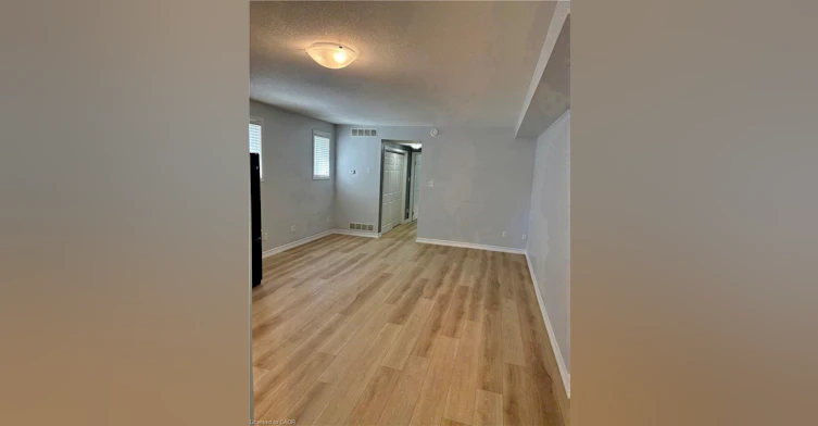 8C-50 Howe Drive, Kitchener, ON, N2E 0A3 - 6